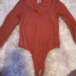 pink/vs long sleeve bodysuit